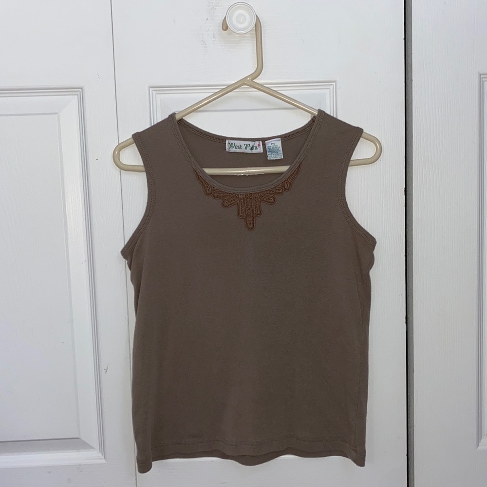 Sleeveless Shirt with Lace Detailing